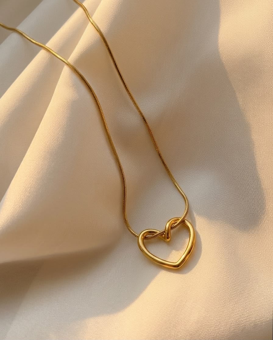 Reva Heart Pendant Chain